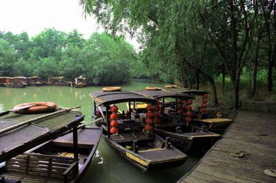 从杭州西溪湿地到西安浐灞生态区:生态商务化的中国实践