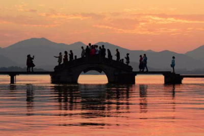 旅行社接待境外旅客来杭过夜 杭州新规给补助_旅游_浙江在线
