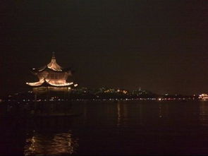 到杭州旅游,要去哪 吃什么 住哪经济又方便